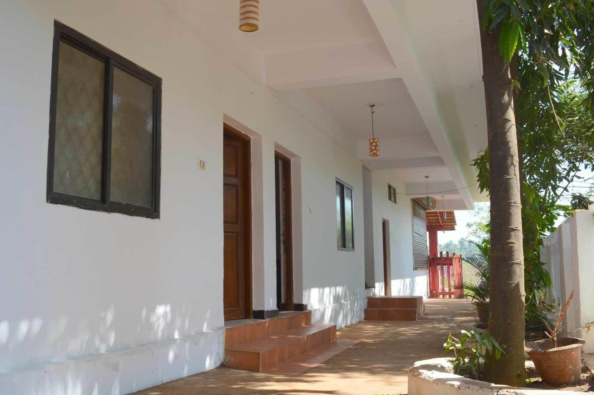 Seaprincess Guesthouse Anjuna Esterno foto